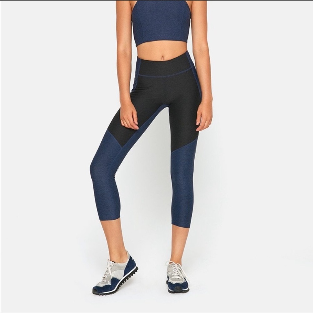 EUC Outdoor Voices warmup leggings navy black S